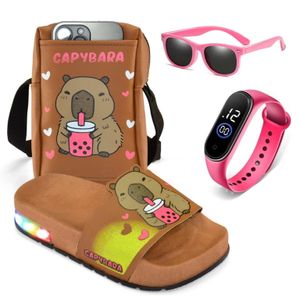 Kit Chinelo Infantil LED Capybara + Bolsa + Relógio + Óculos | Original | Pronta Entrega | Promoção Exclusiva